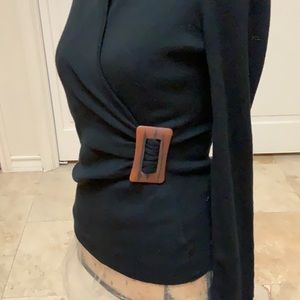Nic+Zoe asymmetrical sweater with tiger buckle